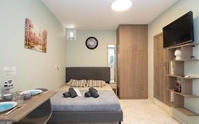 Aiolos Luxury Alimos Quiet Apartment 1